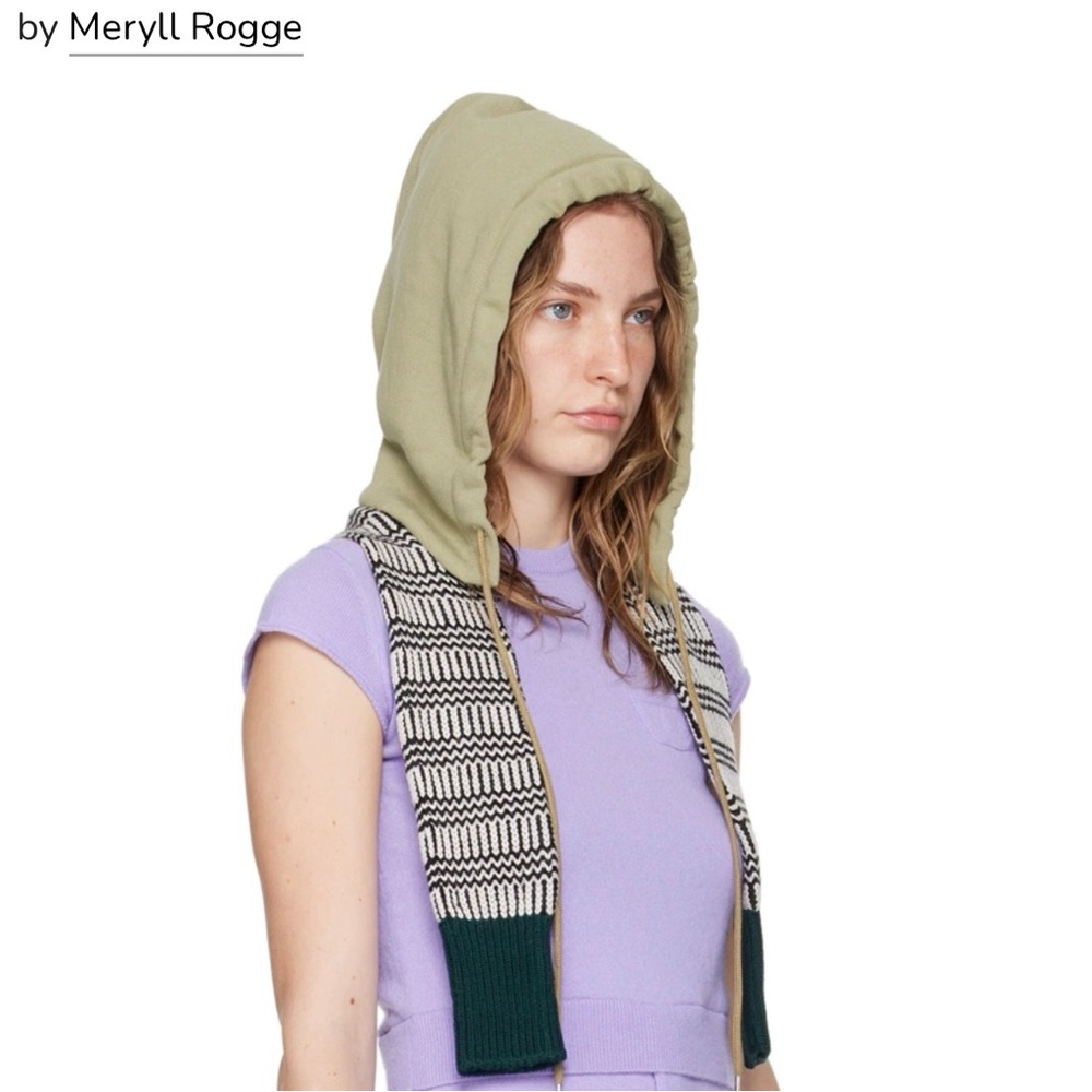 Meryll Rogge Grey Hoodie Scarf